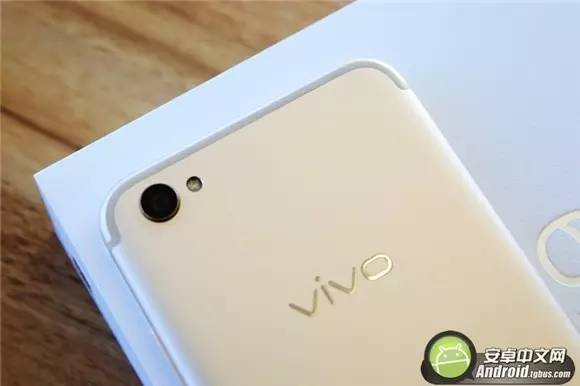 vivo前置柔光自拍,vivox11600万柔光自拍
