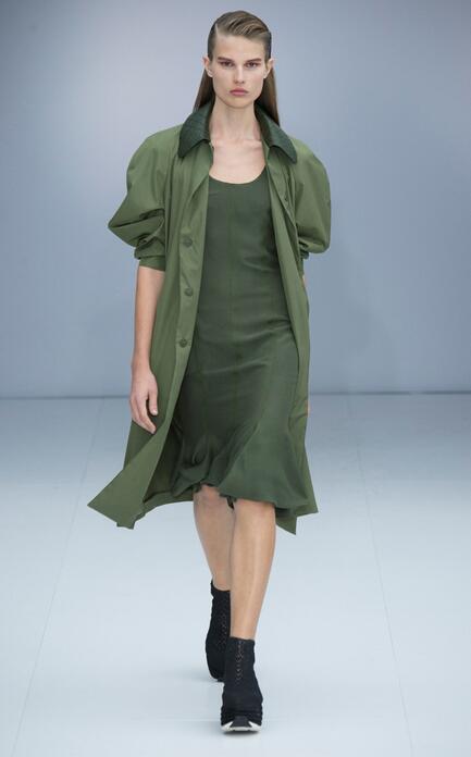 salvatoreferragamo鞋,salvatoreferragamo的私服穿搭