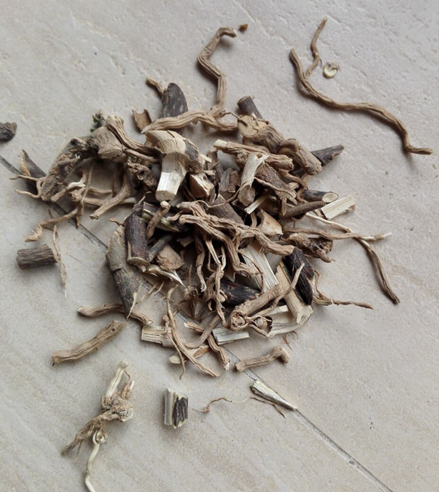反流性胃炎中药饭前还是饭后服,为什么胃胀腹胀一直喝中药不见效