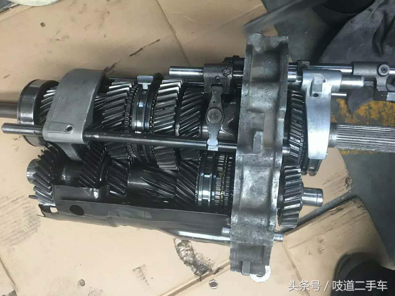 爆改五菱不算啥，氮气加速的捷达来虐他