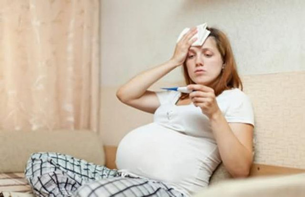 孕期手疼脚肿腿抽筋真的很无助,孕妇怀孕36周脚腿抽筋是怎么了
