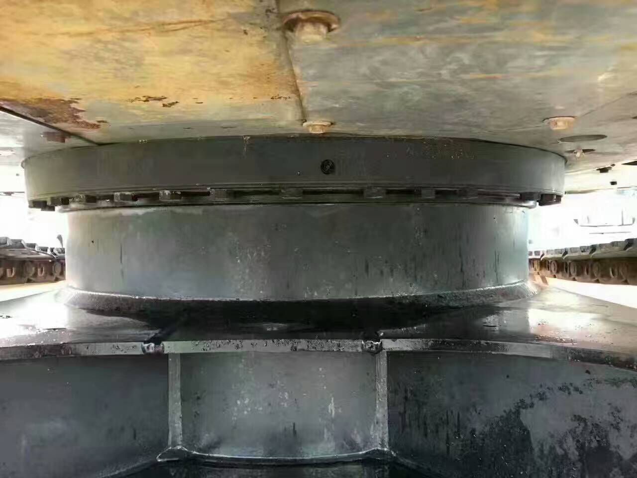 二手挖掘机现场实拍,二手挖掘机直击现场