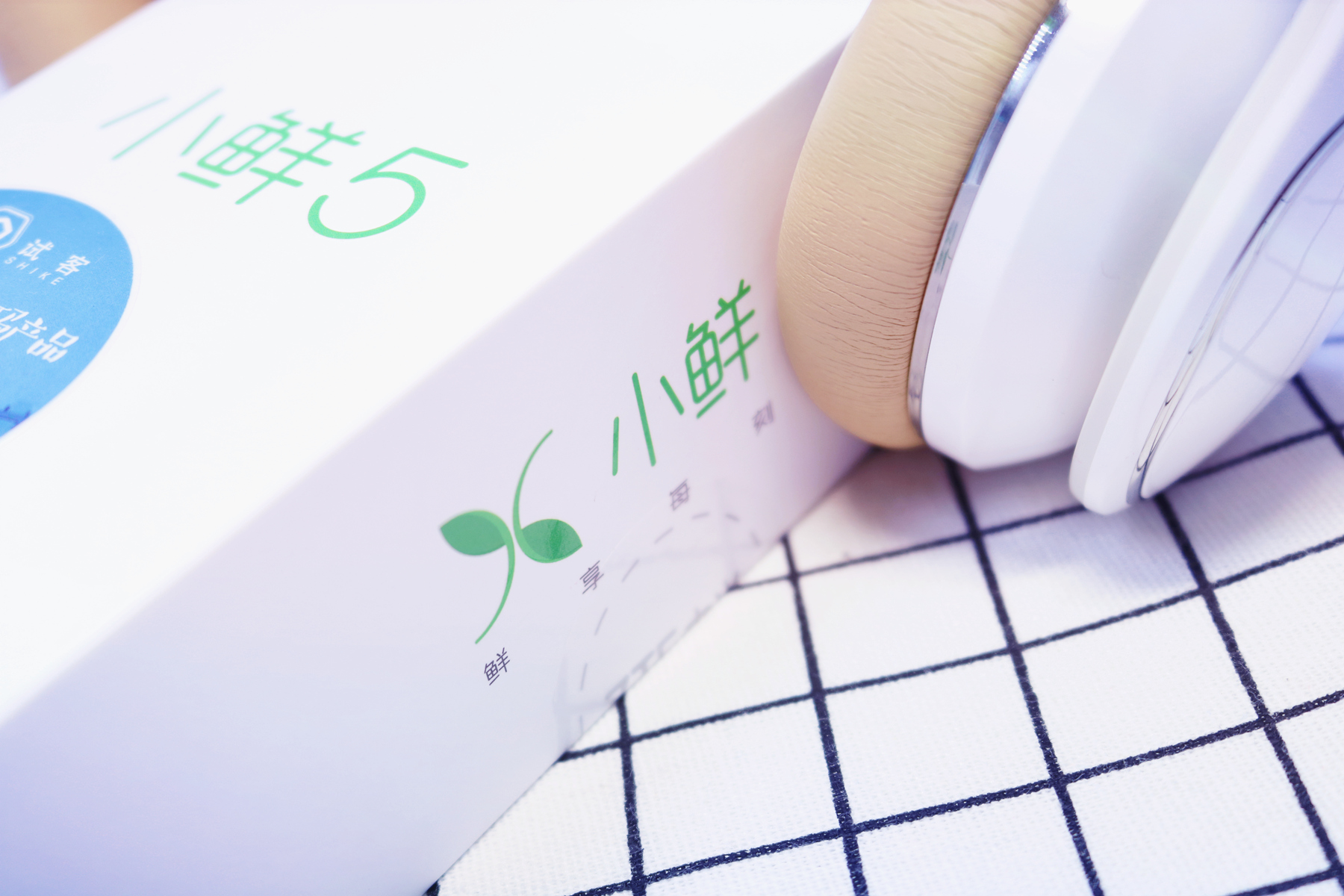 中兴小鲜5支持全网4g,手机除了处理器还有什么