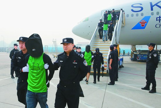 法治热点每日一览表,一周的时政热点4.5到4.10