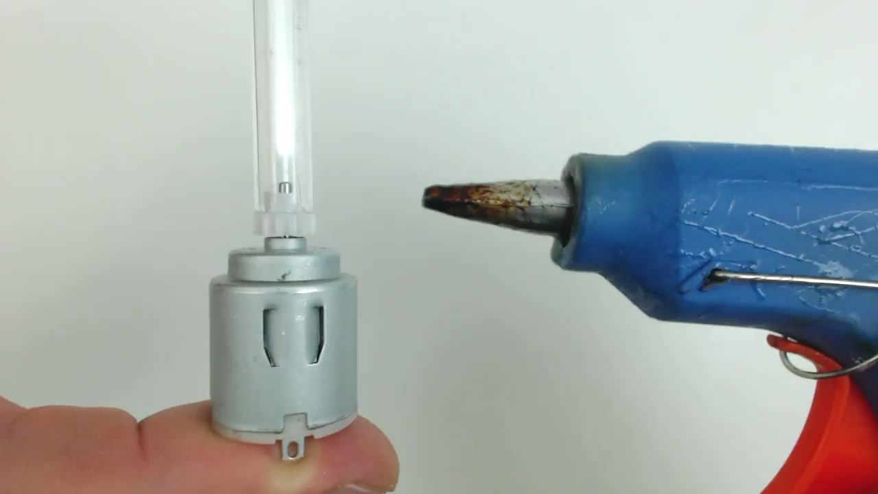 简单制作的发光的小玩具,发光玩具球制作方法