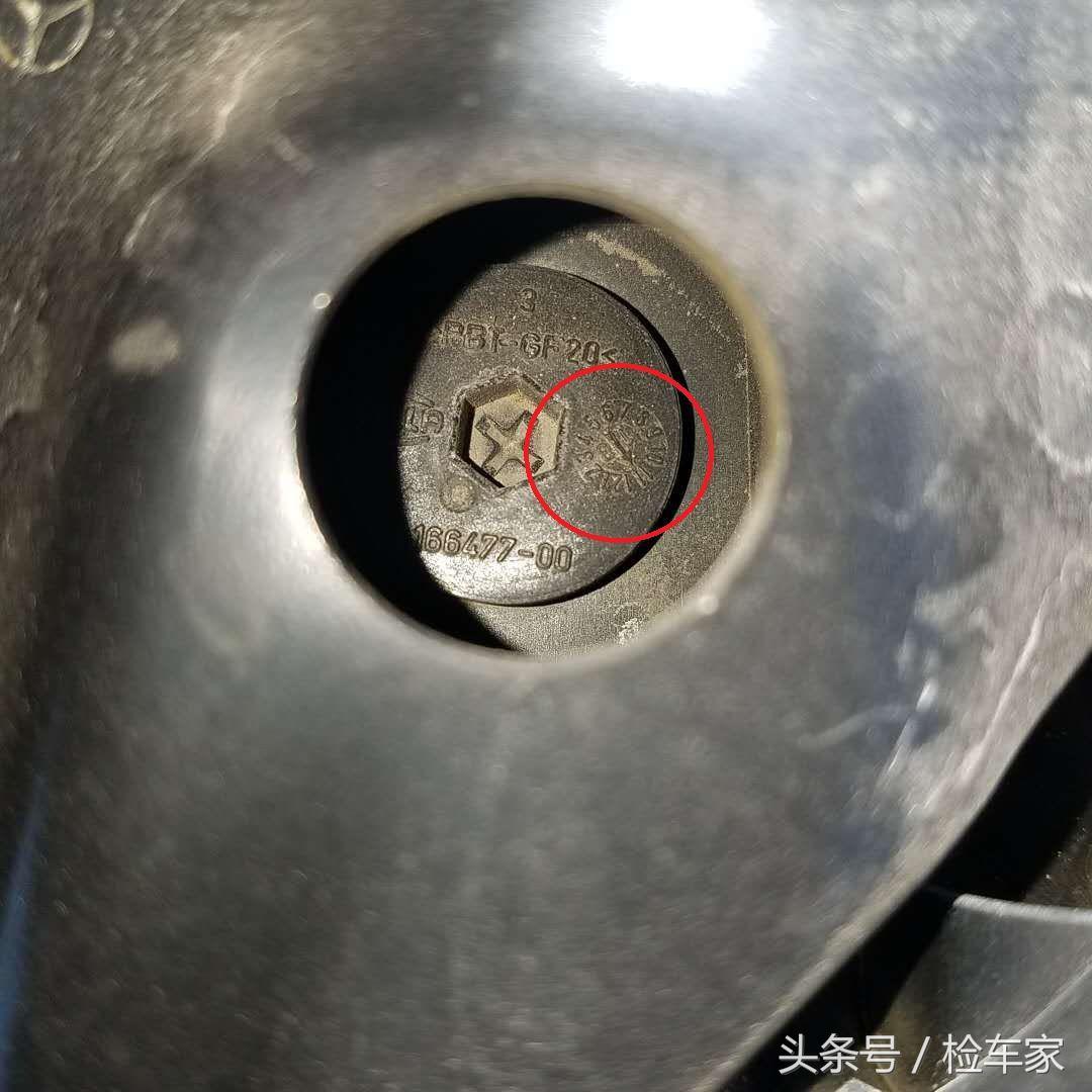 十二万公里的奔驰e200还能买吗,奔驰e200值不值得买