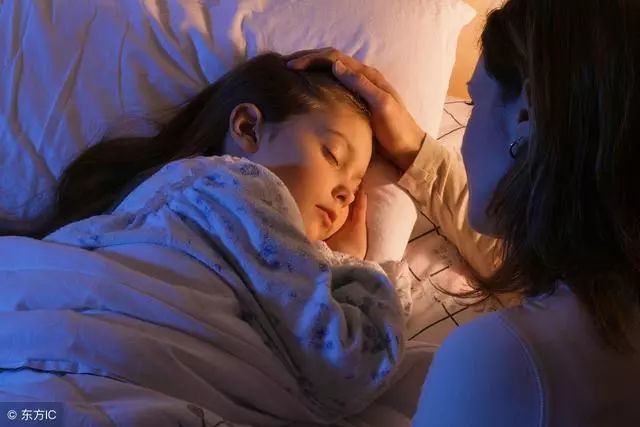 女孩3岁就性早熟，来月经！作为家长该如何预防？专家教你8招