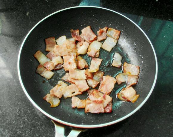 培根土豆披萨怎么做,正宗土豆培根披萨制作教程