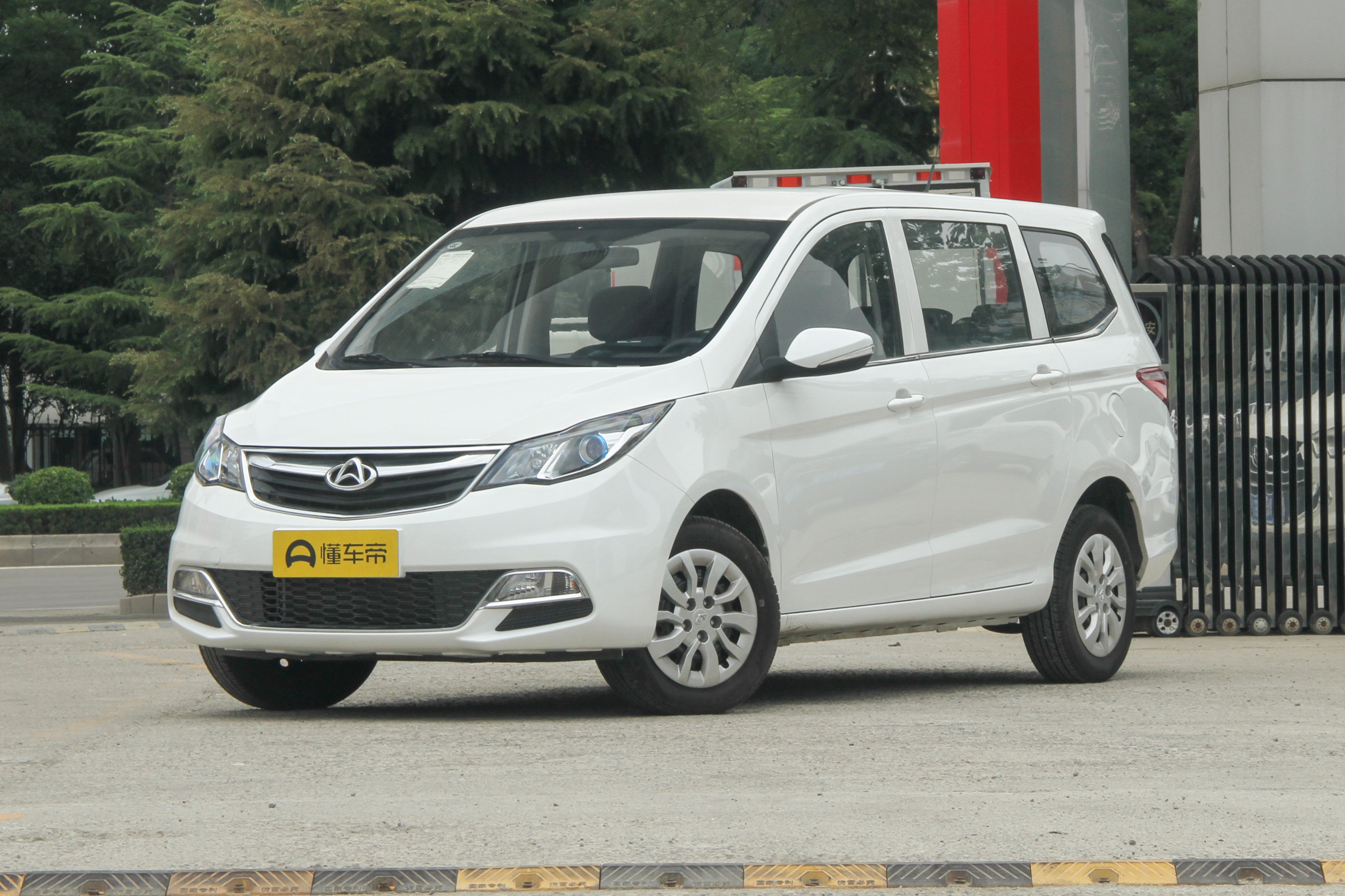 长安欧尚a600ev2021款轻快版6座,长安欧尚a600真实评价