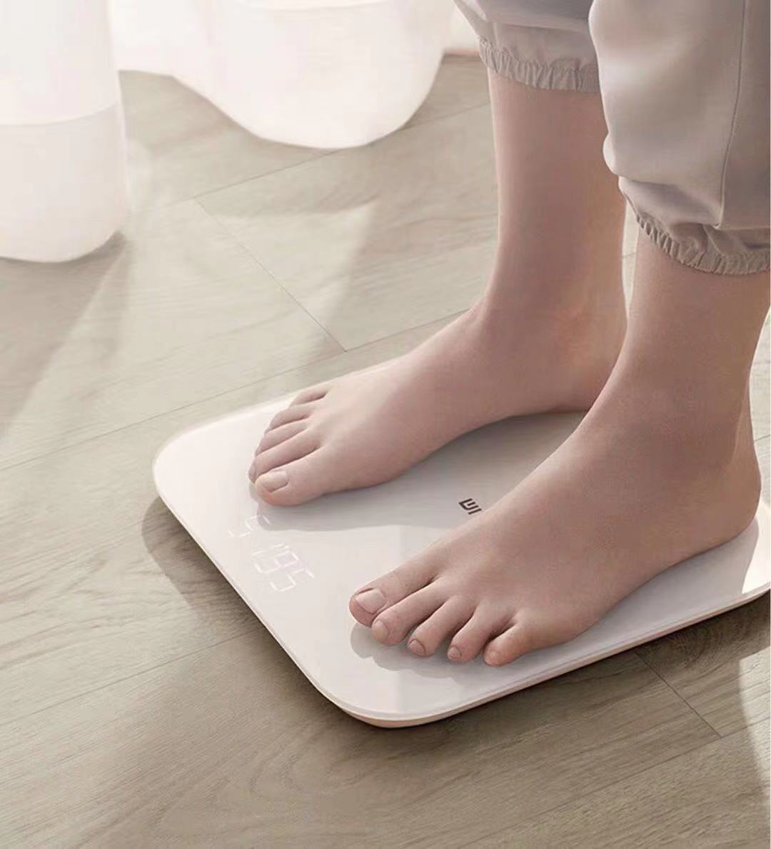 体脂秤是怎么测量数据的,体脂秤是怎样测量体脂的