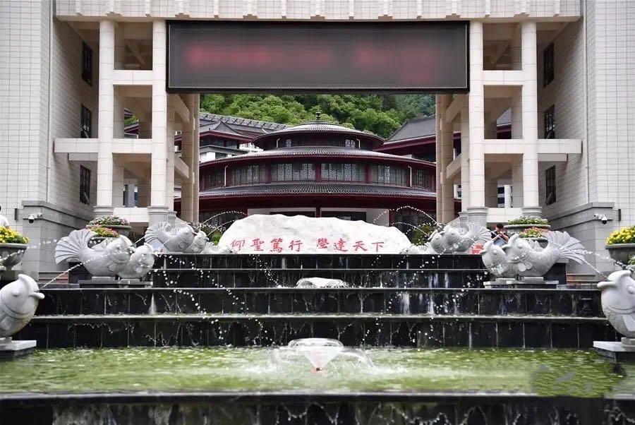 7.1亿建起豪华中学,镇安县7.1亿建中学