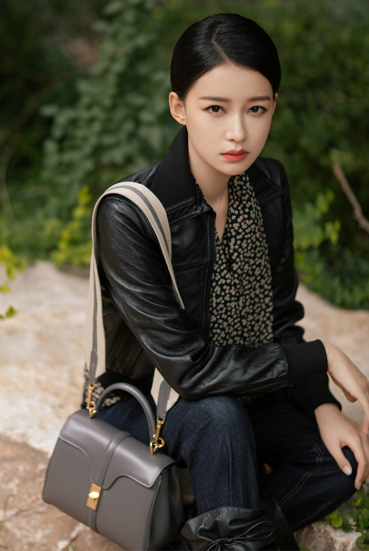 赵小棠黑色系衣服,赵小棠戴腰带视频