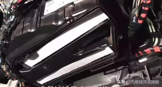 比亚迪宋plus空调滤芯在什么位置,众泰z700空调滤芯在什么位置图片