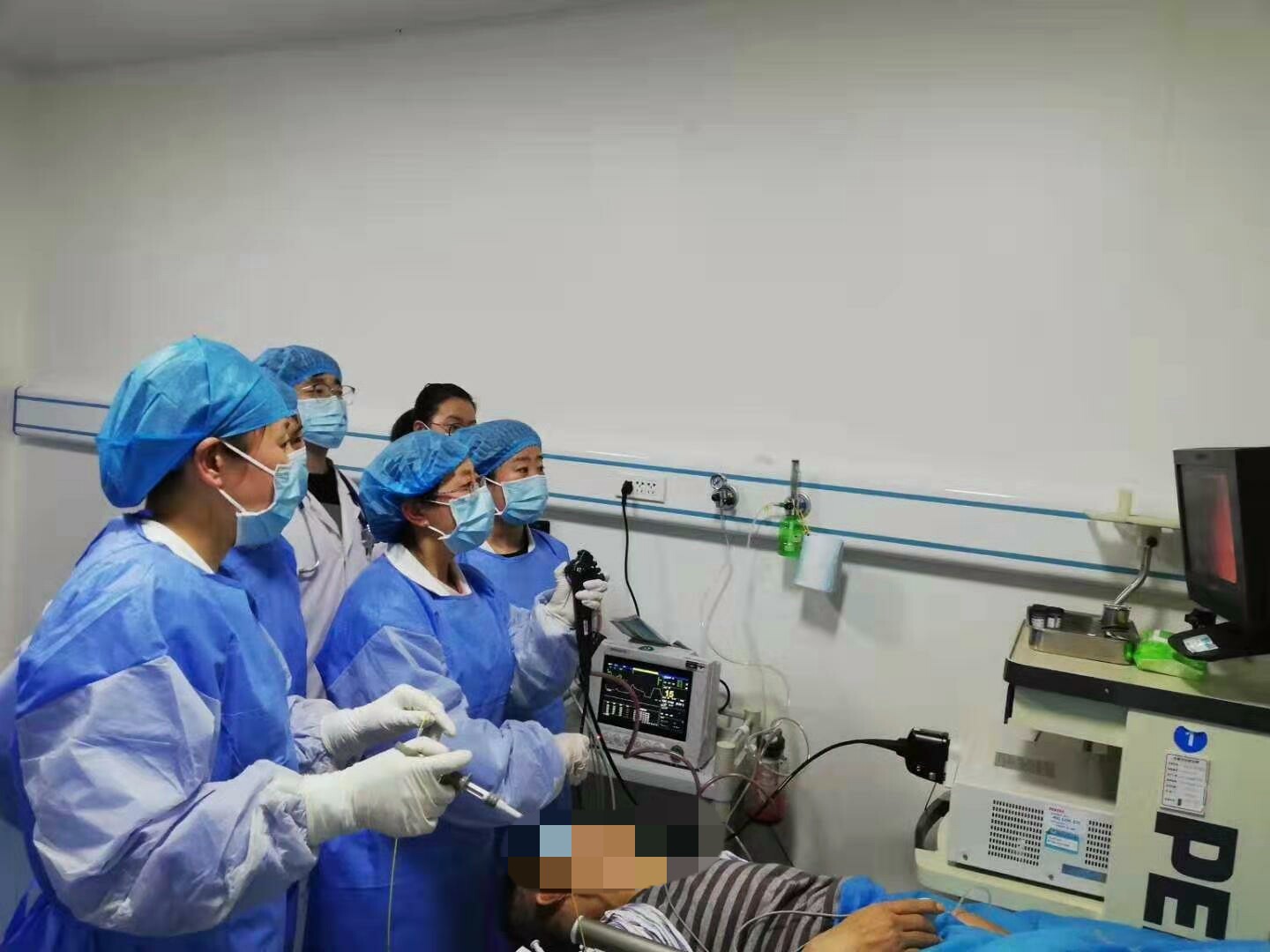 厉害了！铜川市人民医院成功开展气管镜下癌症高凝电切治疗术