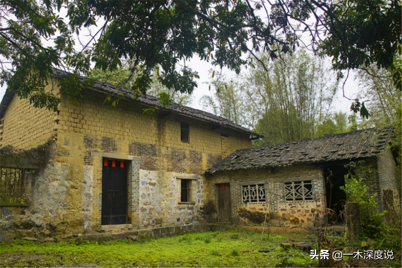 农村俗语“门前坟，房后水”，啥意思？古人房子选址的经验之谈