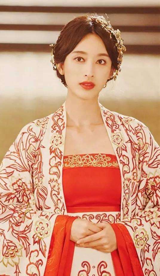 来自广西桂林，36岁张俪真的太美，必须用“宅男女神”４字形容