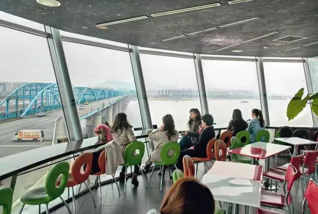 揭露韩国真实生活,在韩国生活的中国人怎么评论韩国