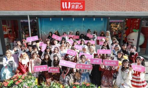 “LLJ夹机占”娃娃机如何掏空95后钱包的？