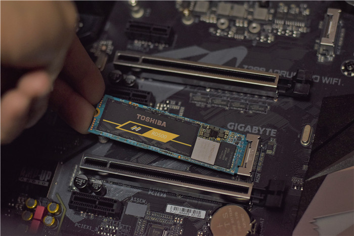 固态硬盘nvme推荐pcie4.0,固态硬盘nvme512
