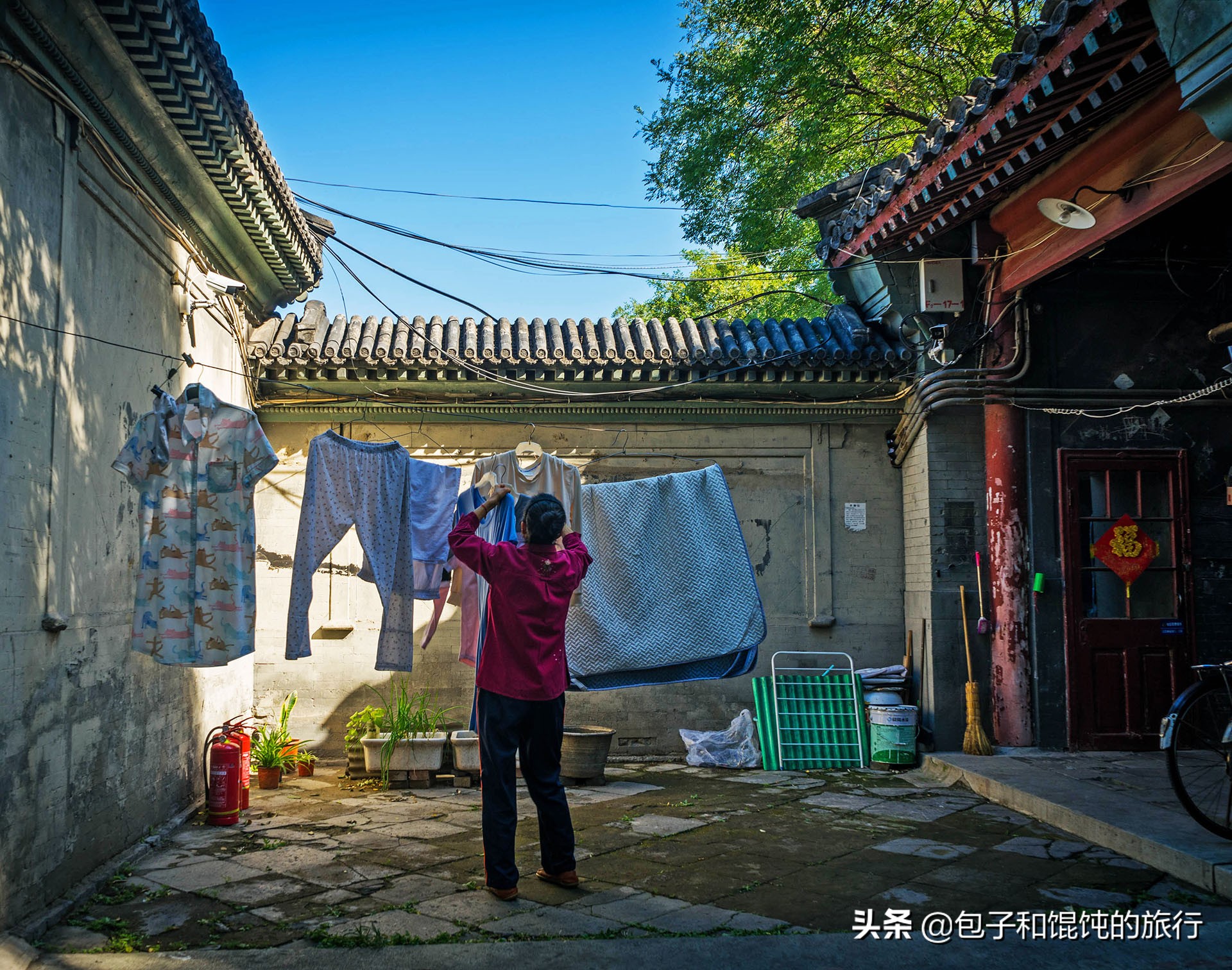 北京东城方家胡同，盛夏寻访一座已成大杂院的王府，13号院的秘密