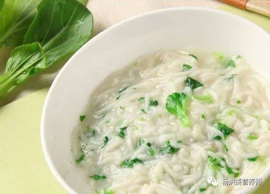 10-12个月婴儿辅食胡萝卜食谱,10-12月宝宝每天应当吃多少辅食