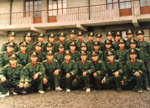 解放军常服和警察的常服,中国武装警察部队常服
