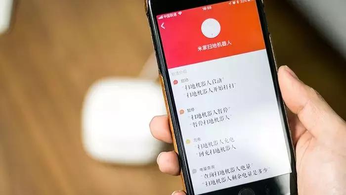 雷军测试小爱播放传奇,小米小爱AI第一代测评