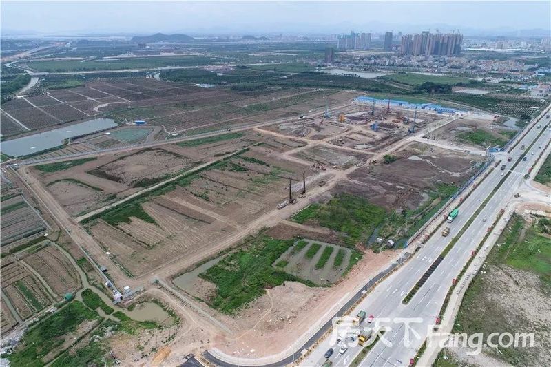 新会70层悦泰金融中心,珠西悦泰金融中心效果图
