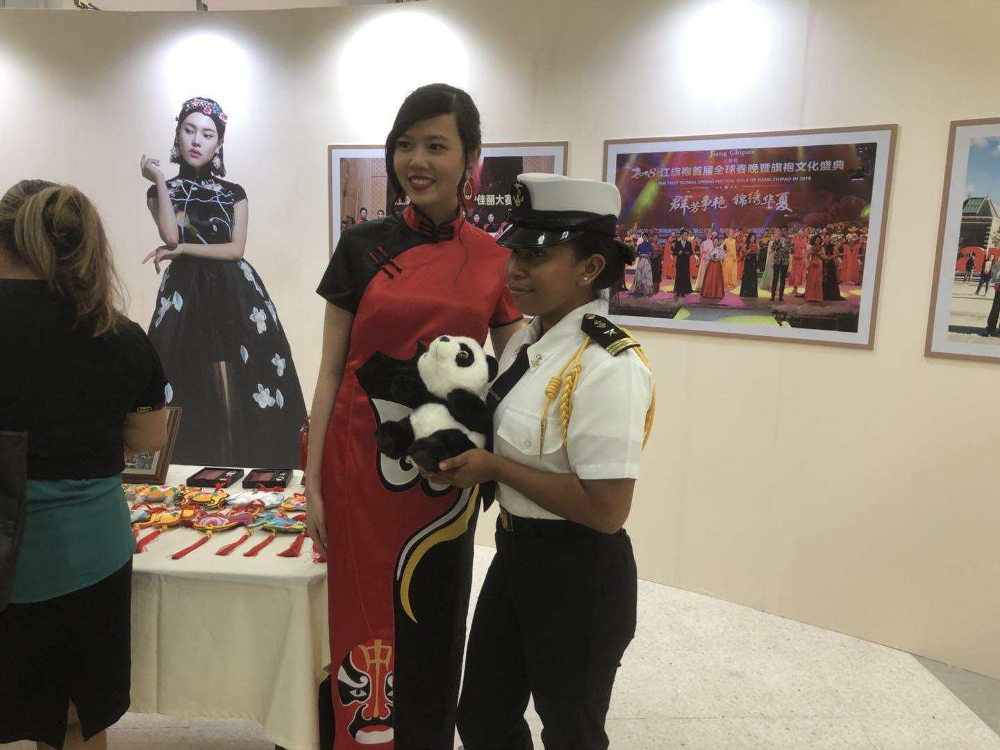 江旗袍登陆中北美洲，天府文化闪耀巴拿马