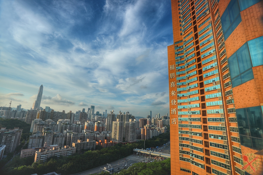 去香港囤货累觉不爱，住深圳购物最轻松