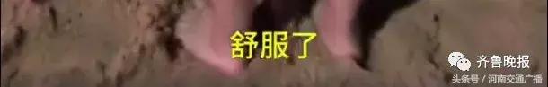 小女孩大海喊话我不想上幼儿园,小女孩海边大喊