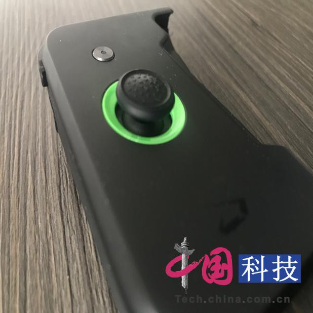 黑鲨游戏双边手柄测评,黑鲨游戏手机2代和3代