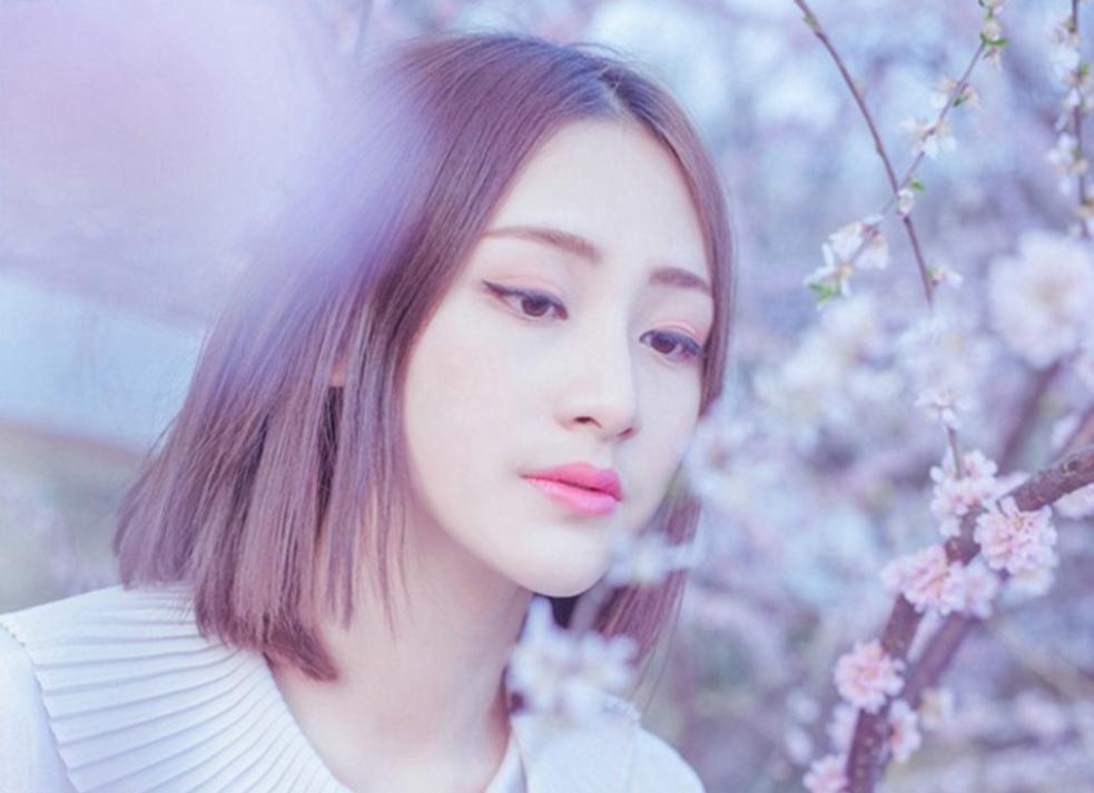 “如果是死在你身下，我愿意！”“既然你这么欠抽，我就成全你”