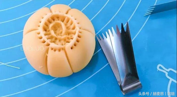 可以用各种各样的物品做包子,把包子做成艺术品