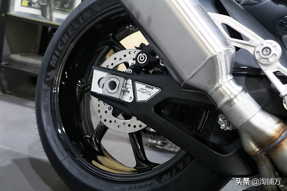 最新款宝马s1000rr沉浸式体验,宝马s1000rr新款跟老款选择