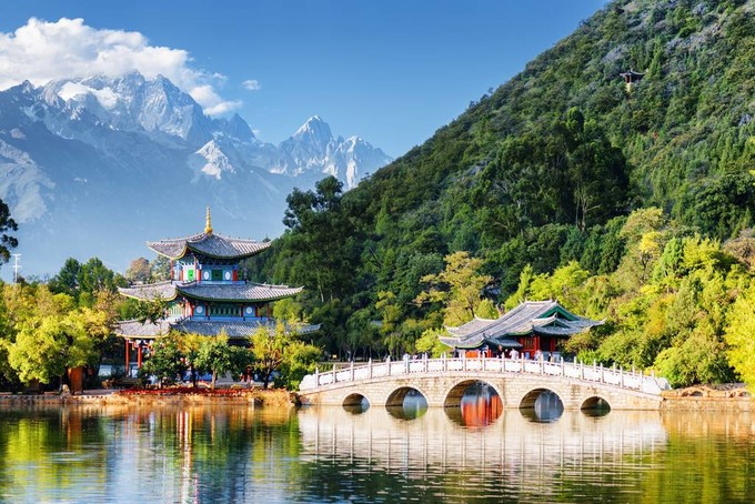 丽江铂爵婚纱旅拍到底怎么样,拍婚纱照选铂爵旅拍好吗