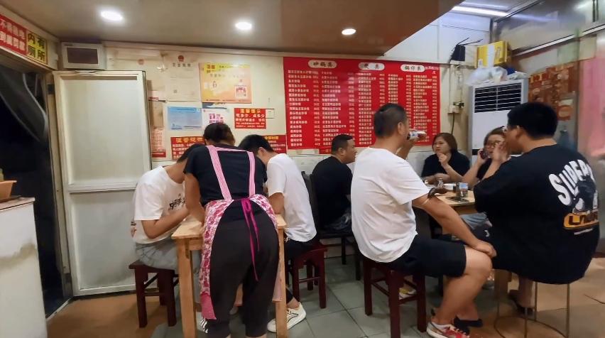上海黄浦区几十年的苍蝇馆子,上海一家餐馆
