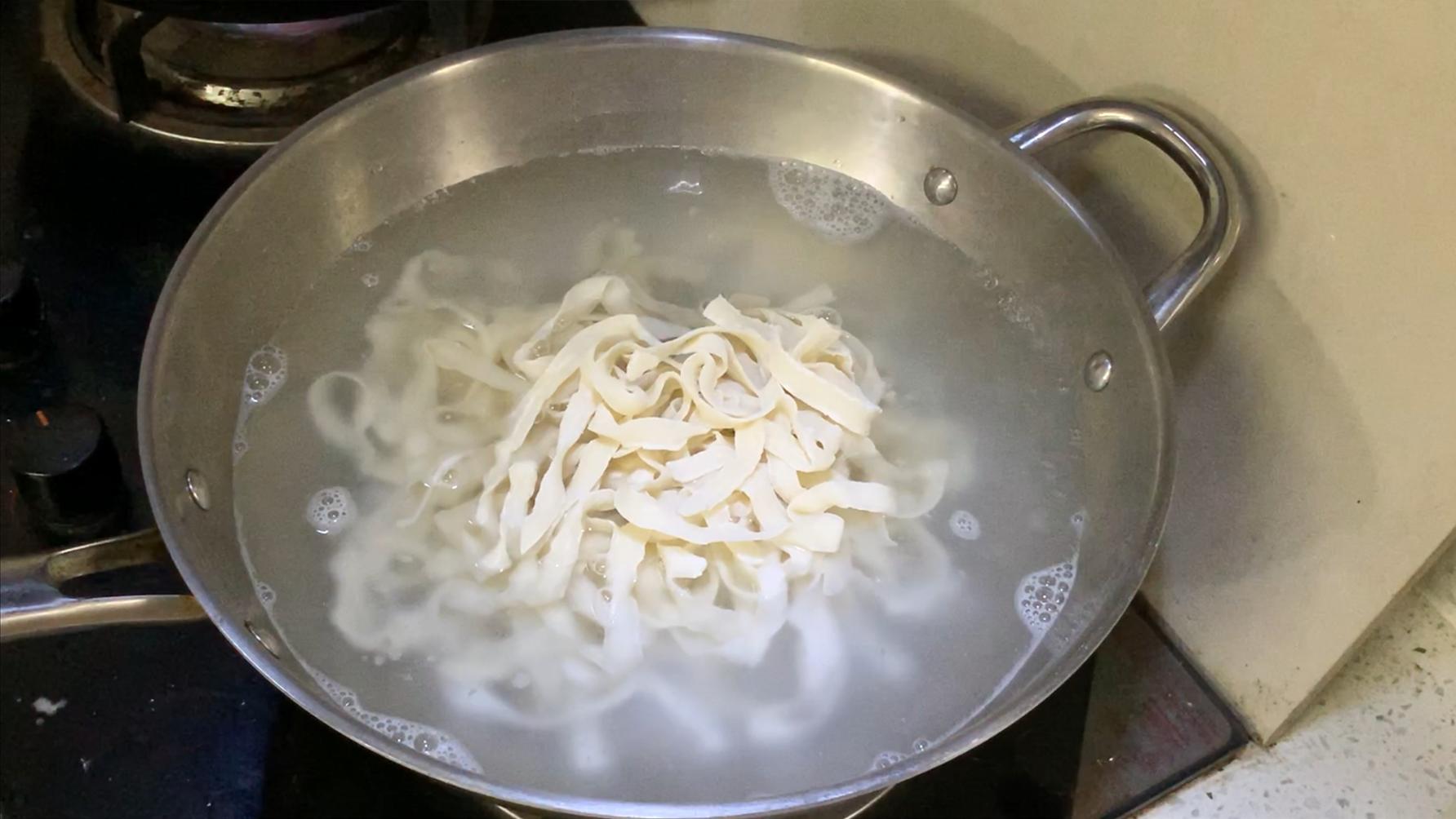 北方人吃油泼面,北方人爱吃的面