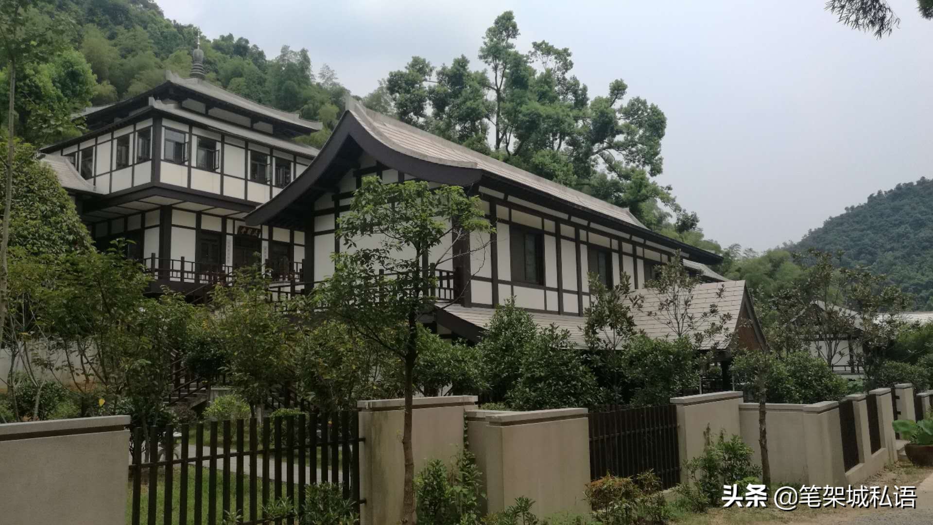 常德津市的这个小山坳里，隐藏着一个绝佳的静修庭院