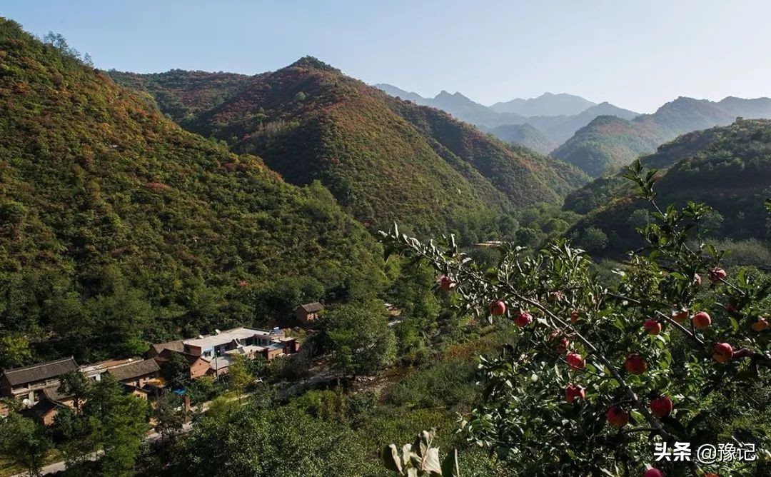 灵宝和三门峡一个地方吗,灵宝是三门峡的下辖市吗