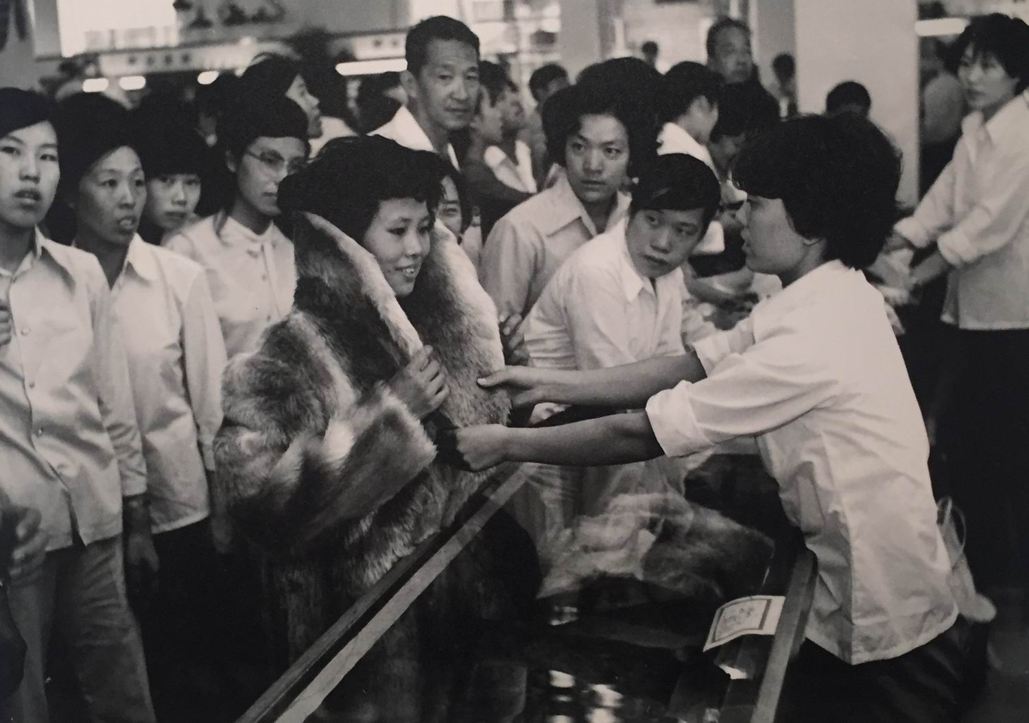 消失的国营委托店：80年代可以买到二手自行车手表，家具甚至钢琴
