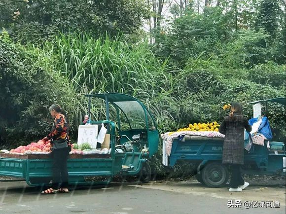 不起眼的路边摊轻松月入三万,一家30平的小店如何一年挣100w