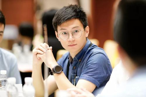公务员有多少机会考上岸,公务员有机会挣钱吗