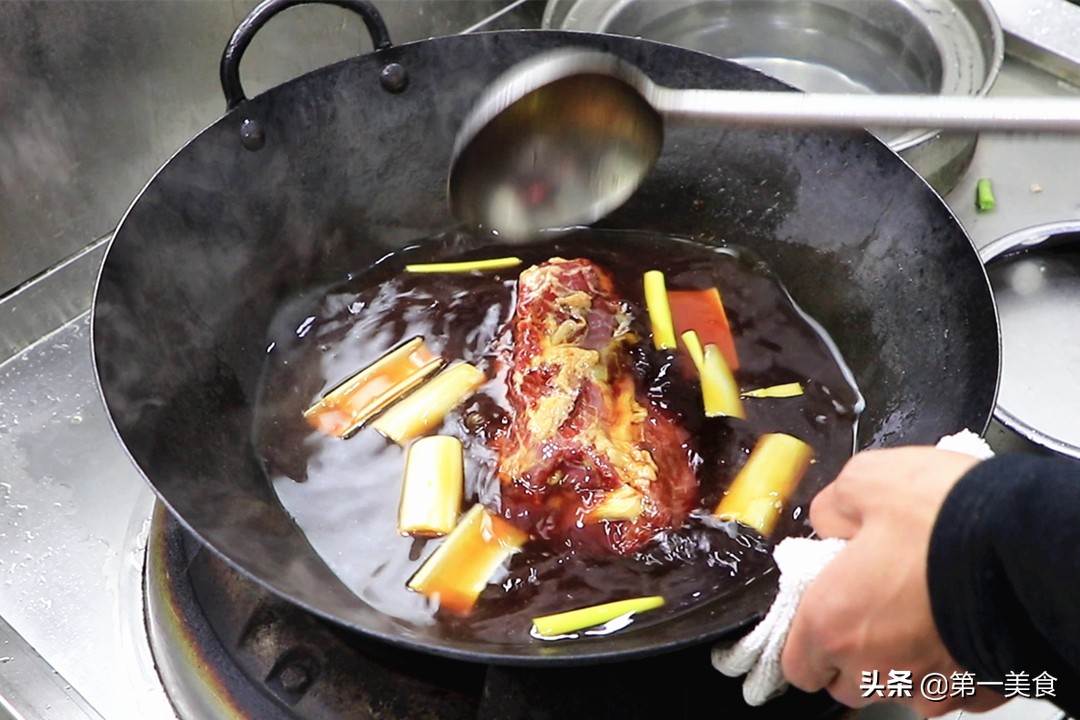 酱牛肉正宗做法酱香浓味道正,酱牛肉的秘诀最正宗做法