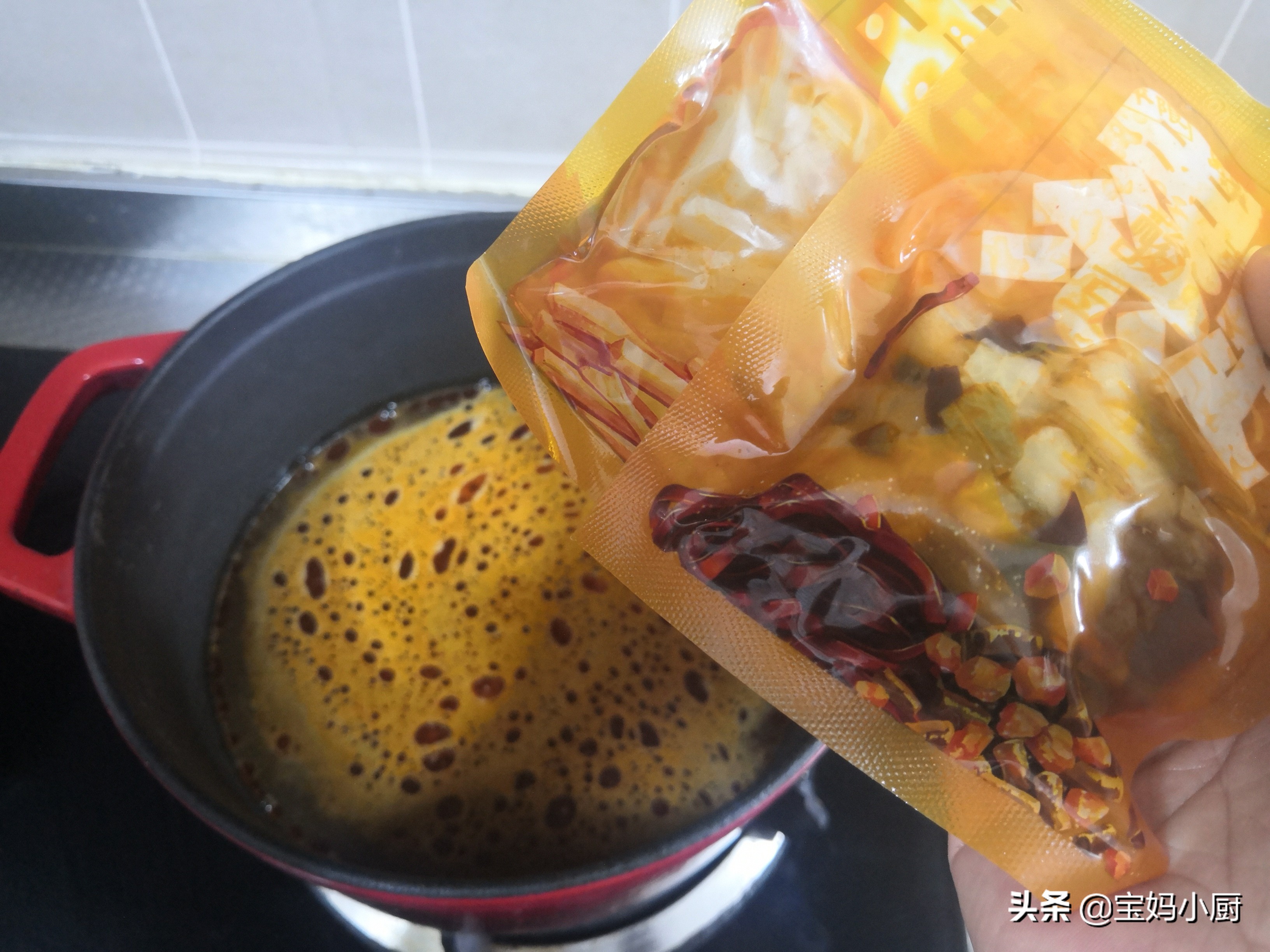 广西螺蛳粉出圈,怎么样能做出好吃又臭的螺蛳粉