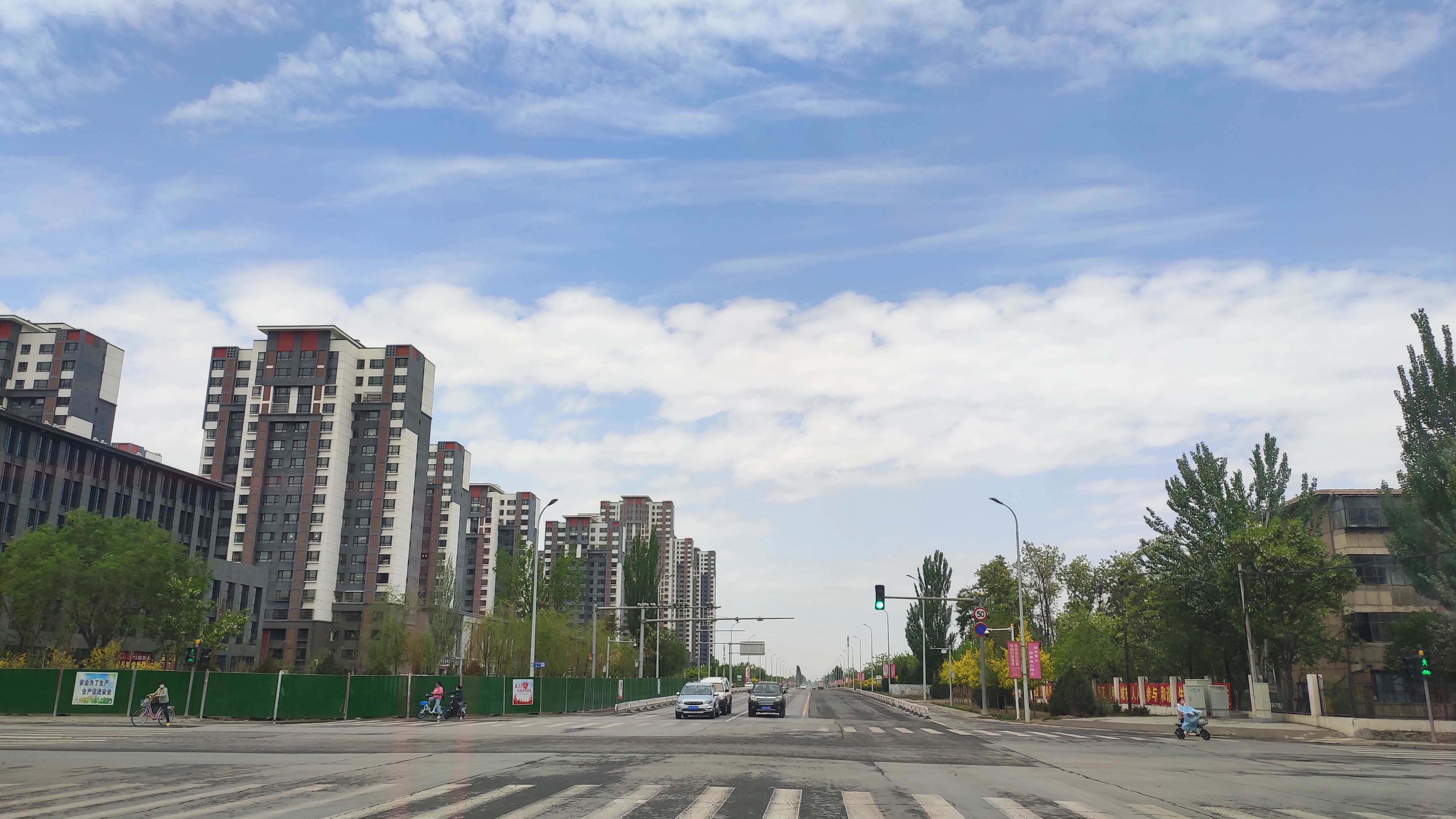 搓面下肚就发车，韩美林艺术馆里摆POSE，贺兰山边看睡佛