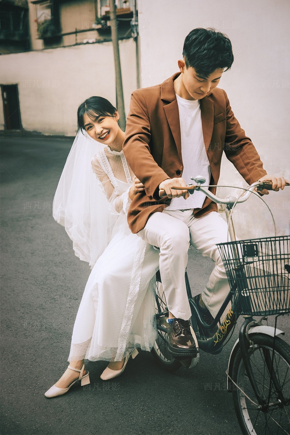 婚纱照应当怎么选片,拍婚纱照应当怎么选风格
