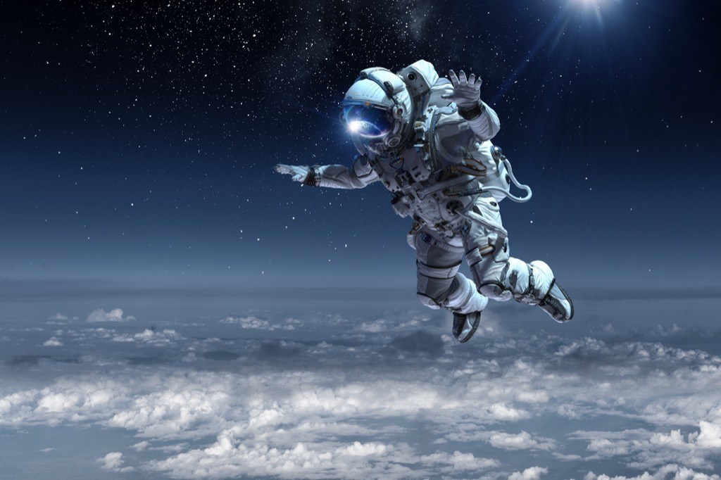 宇航员太空中丧生,宇航员丧生