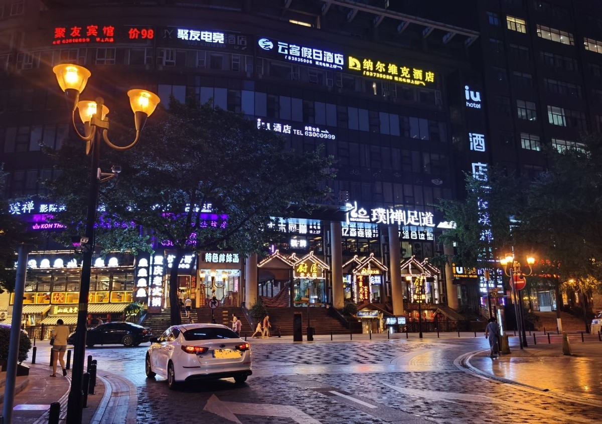 遇到这样的女司机真可怕,遇到这样的女司机不服都不行