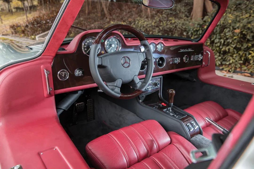 奔驰s300经典,带海鸥翼的奔驰300sl